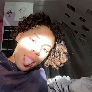 Meet your Posher, Ziahnie